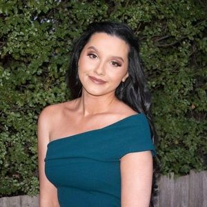 Meet your Posher, Ivana